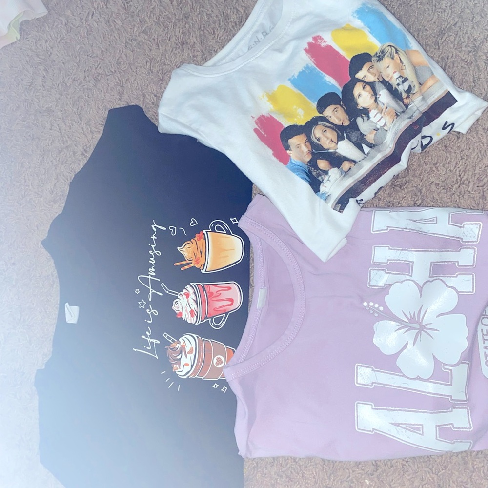 bundle#3
friends shirt
two shein shirts